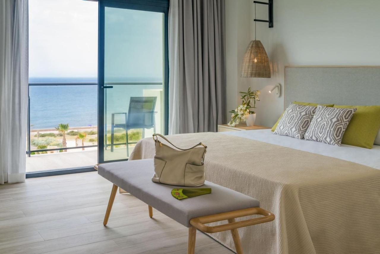 Cabogata Beach Hotel Retamar  Exterior photo A bedroom at the hotel