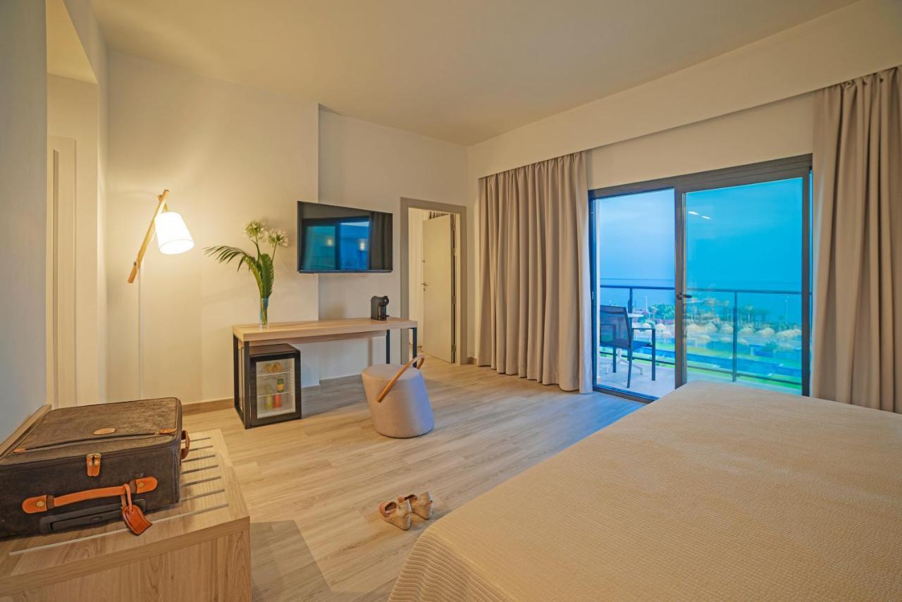 Cabogata Beach Hotel Retamar  Exterior photo A room at the hotel