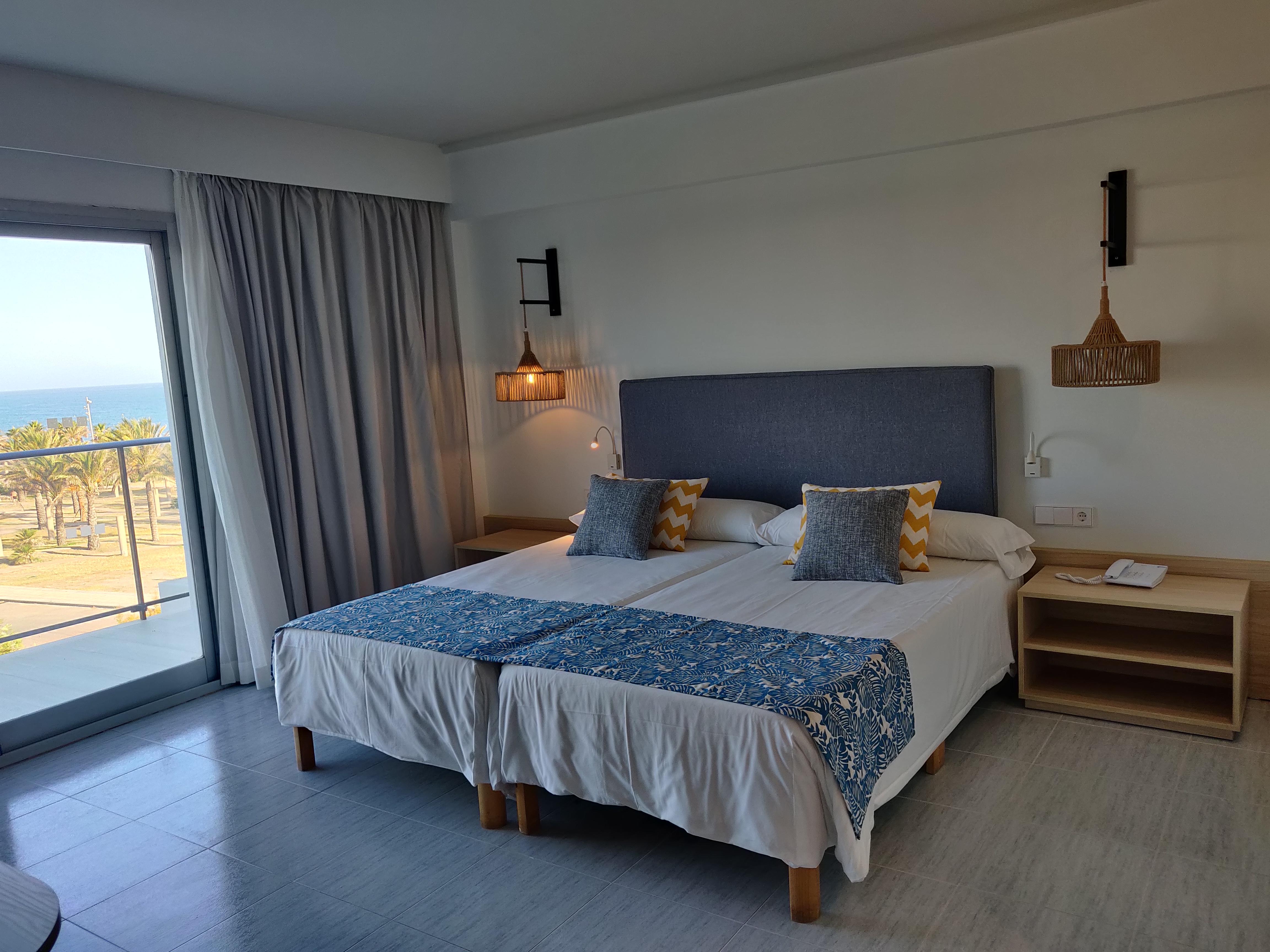 Cabogata Beach Hotel Retamar  Exterior photo A room at the hotel