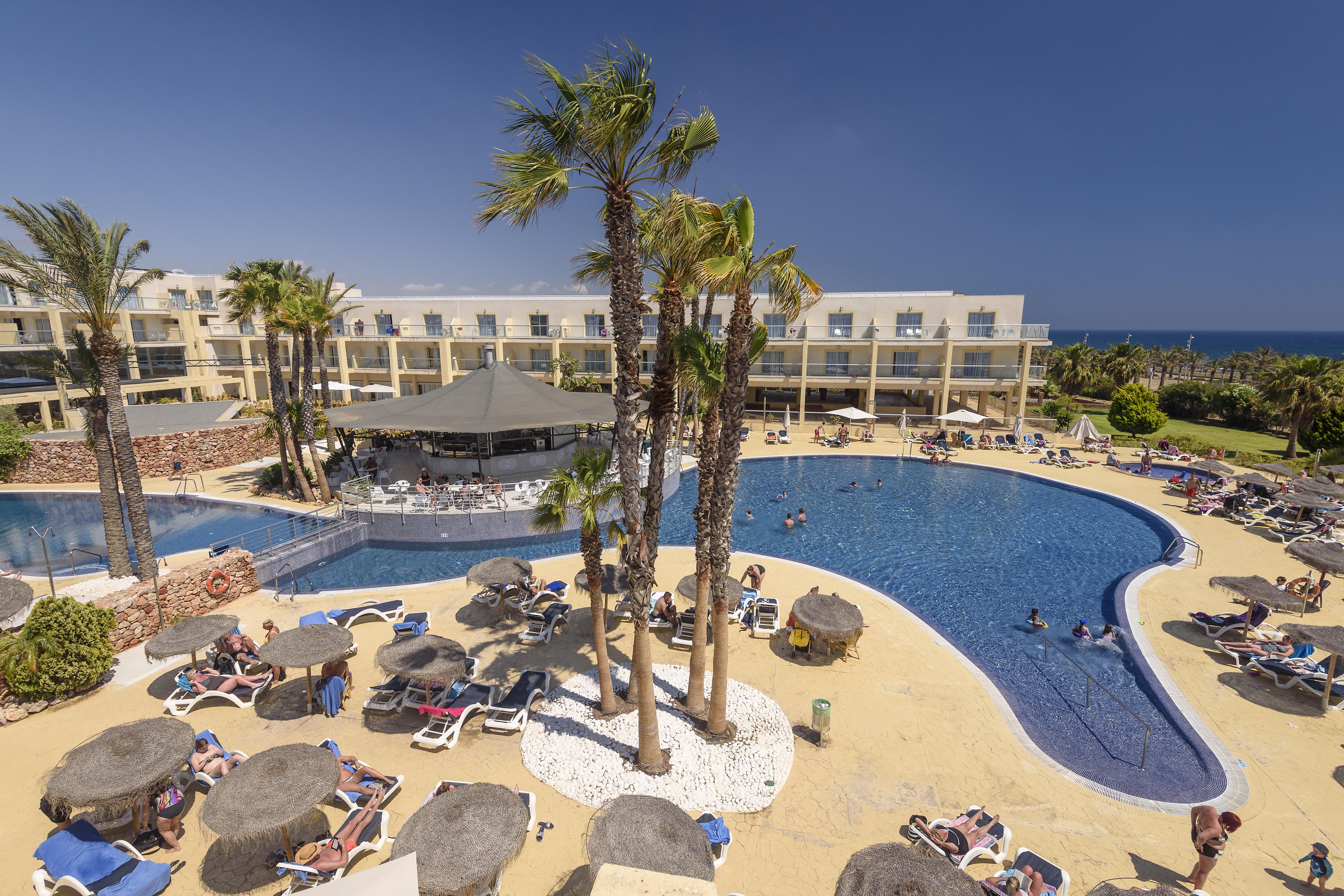 Cabogata Beach Hotel Retamar  Exterior photo The swimming pool at the Nissi Beach Hotel