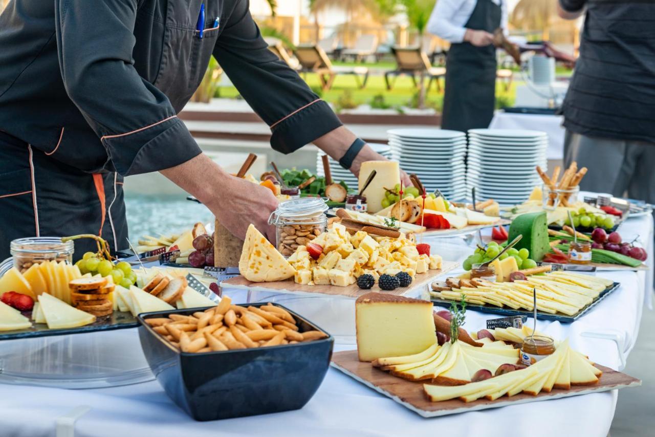 Cabogata Beach Hotel Retamar  Exterior photo A cheese platter