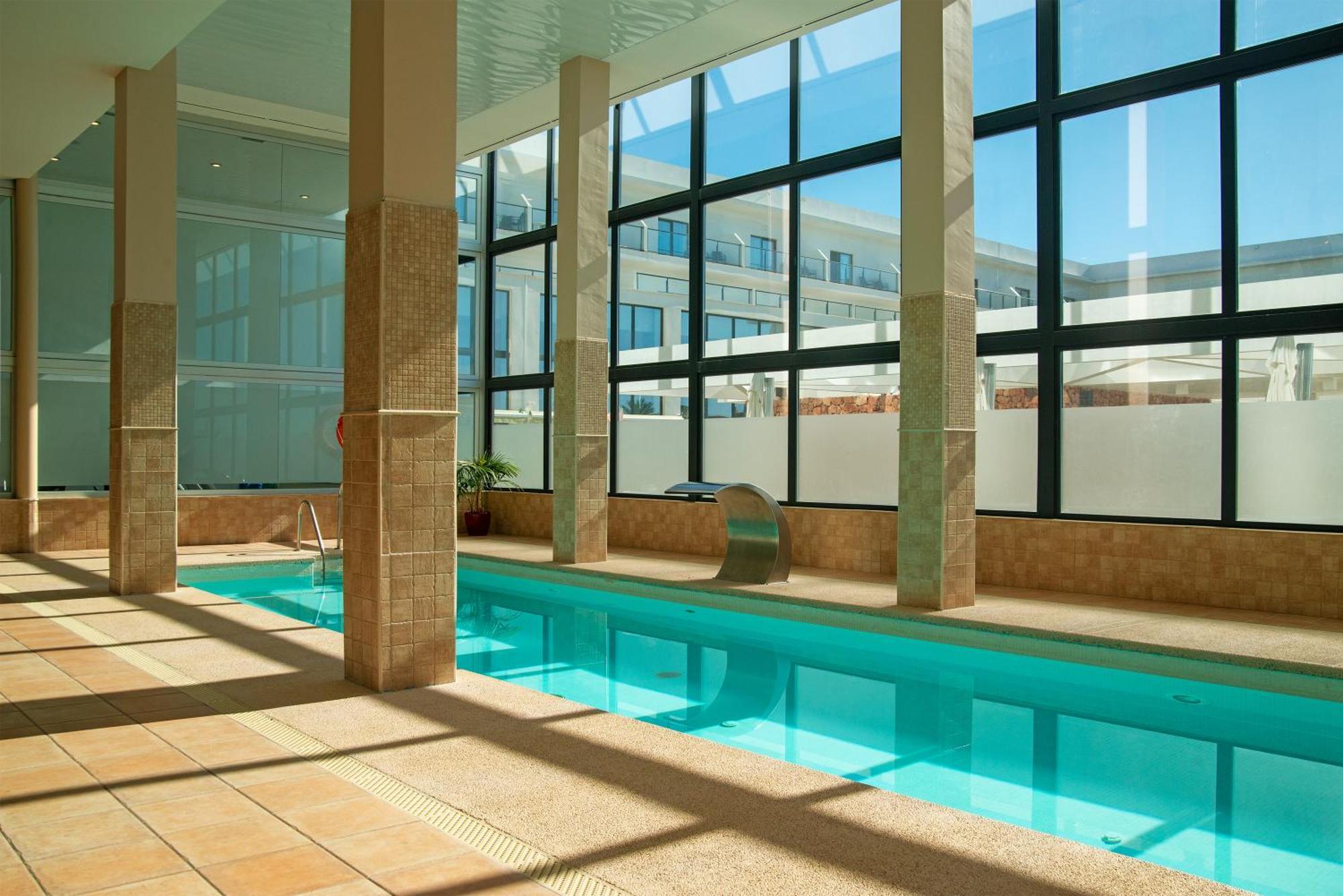 Cabogata Beach Hotel Retamar  Exterior photo The swimming pool at the hotel